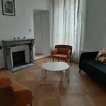 Le 1 